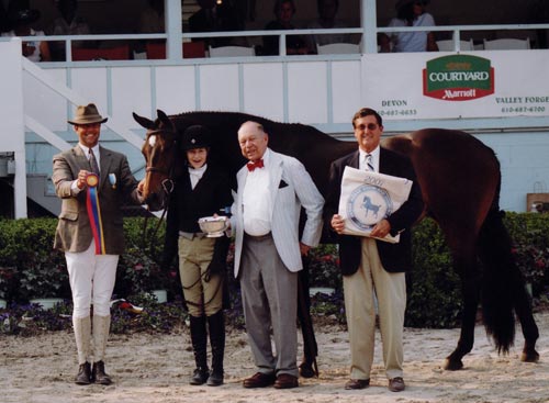 Lucy Davis and Harmony owned by Old Oak Farm Grand Champion Junior Hunters 2007 Devon Horse Show Photo JL Parker