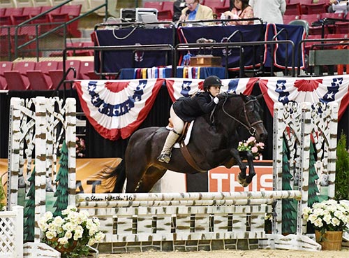 Stella Wasserman and Trillville WCHR Pony Hunter Challenge Champion 2016 Capital Challenge Photo by Shawn McMillen