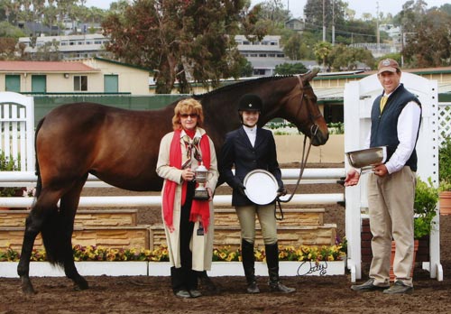 Lucy Davis Lifetime Trophy Retired Winner 2007 2008 2009 High Point Junior Rider Del Mar National 2009 Photo Osteen