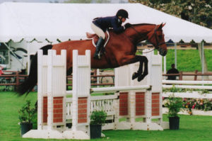 Teddi Mellencamp and Piper owned by Sylvia OConnor 1st Year Green Hunters Oaks Blenheim Summer 2008 Photo Cathrin Cammett