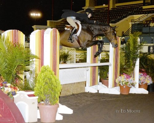 Lucy Davis and Harmony 2007 Del Mar National $25,000 Hunter Classic Photo Ed Moore