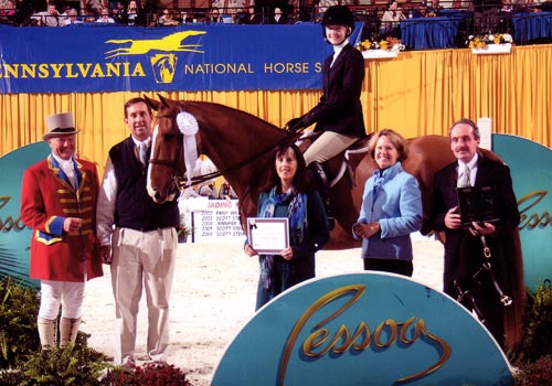 Lucy Davis 2010 Top 10 Pessoa/USEF national Finals 2009 Top 10 WIHS Equitation Finals Photo Al Cook