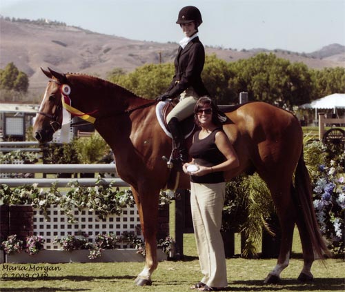 Azian owned by Fastball Farm Reserve Junior Hunter Finals Photo Captured Moment