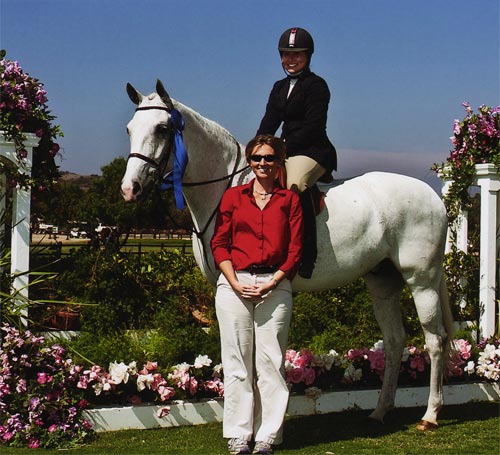 Rodeyo owned by Heidi Kim Large Junior 16-17 2004 Junior Hunter Finals Photo JumpShot