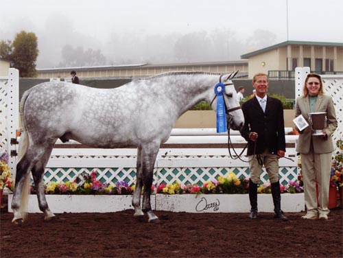 John French and Cruise owned by Jessica Singer Showdown Perpetual Trophy 2011 Del Mar National Photo Osteen