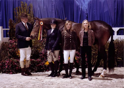 Ashley Pryde and Truly Reserve Champion Large Junior Hunters 16-17 2010 Washington International Photo Al Cook