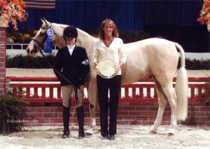 Katie Dinan and Keep Dreamin owned by Katie Dinan LLC Winner Large Pony Hunters 2007 Washington International Photo Al Cook