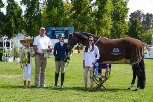 Jamie Taylor and Lindsay Maxwells Technicolor Champion 2nd Year Green Hunter 2017 Menlo