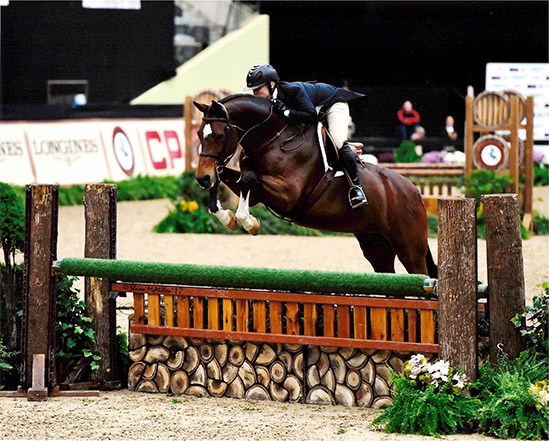 Virginia Fout and Cristiano 2017 National Horse Show Amateur Owner Hunter 36 & Over, Reserve Champion Photo by Shawn McMillen