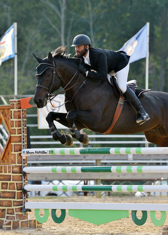 Jorge Hidalgo Duran and Charlie Boy 2019 Capital Challenge Adult Jumper Photo by Shawn McMillen