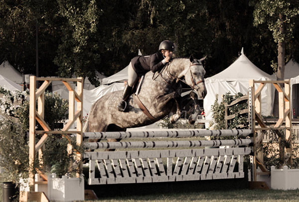 Stella Wasserman and Grace Russo's Banksy 2018 Menlo Charity Horse Show Large Junior Hunter 15 & Under