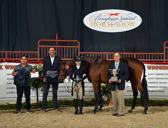 Violet Lindemann Barnett and Luscious 2019 Pennsylvania National Champion Small Junior Hunter Photo by Al Cook