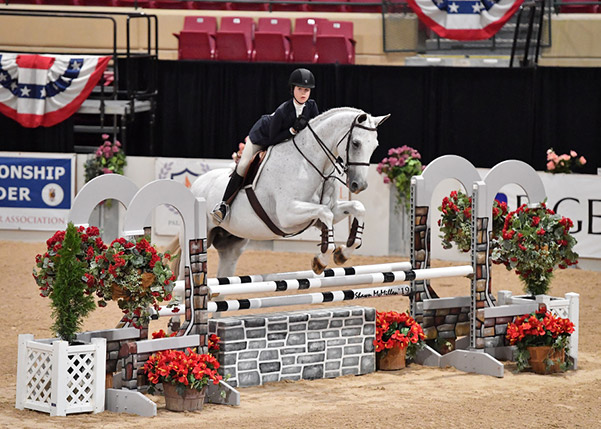 Vivienne Wood and Blueberry Hill's Blue Dream 2019 Capital Challenge Taylor Harris National Children's Medal Final Photo by Shawn McMillen