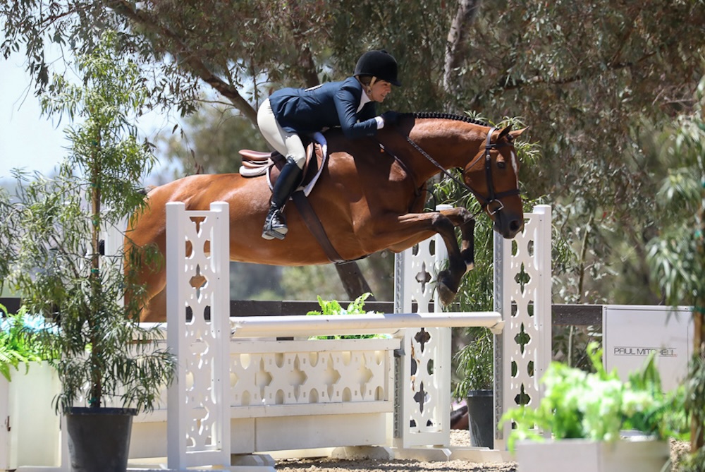 Ecole Lathrop & Eclair Amateur Owner Hunter Temecula Valley National 2021 Photo by Captured Moments Photography