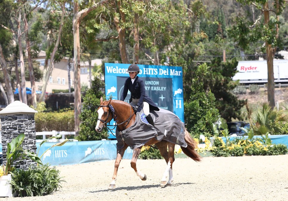 Mary Easley and Union Winner $5,000 USHJA Jr/Am National Hunter Derby 2025 HITS Del Mar Summer
