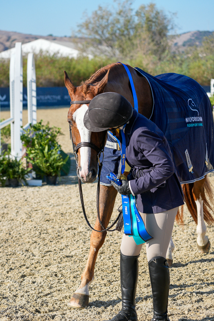 Mary Easley and Union Champion USHJA National Jr/Am Hunter Derby Champion Adult Amateur Hunter 18-35 3' both weeks Classic Winner Adult Amateur Hunter 18-35 3' both weeks The Oaks Summer 2025 Photo by Captured Moment