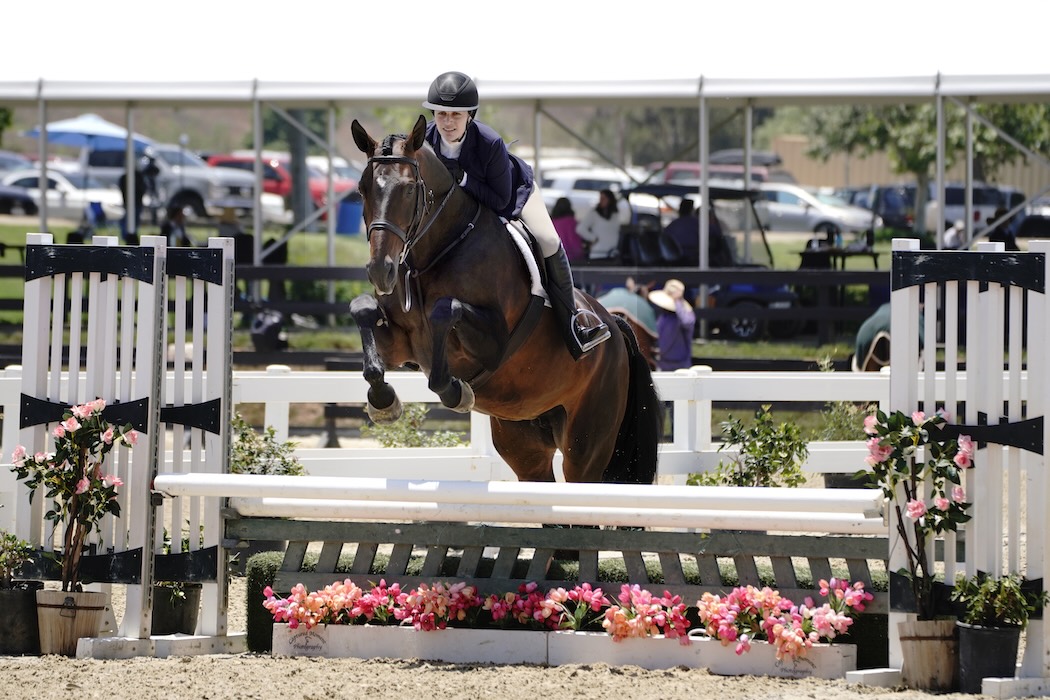 La Premiere and Jessica Singer Alexander Modified Adult Hunter 2025 Oaks Summer Tour Photo by Captured Moment
